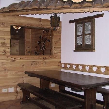 Cromotherapy Apartment Breuil-Cervinia Exterior foto